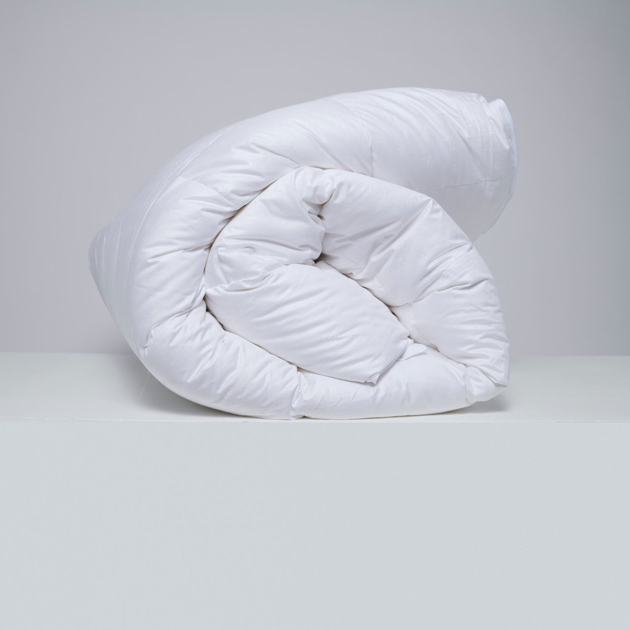 Decke zusammengerollt