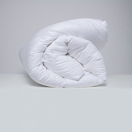 Decke zusammengerollt