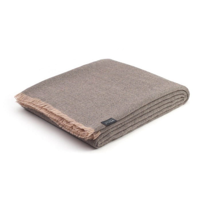 weich-alpaca_Wohndecke Raya