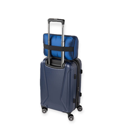 TRavelplaid auf Trolley