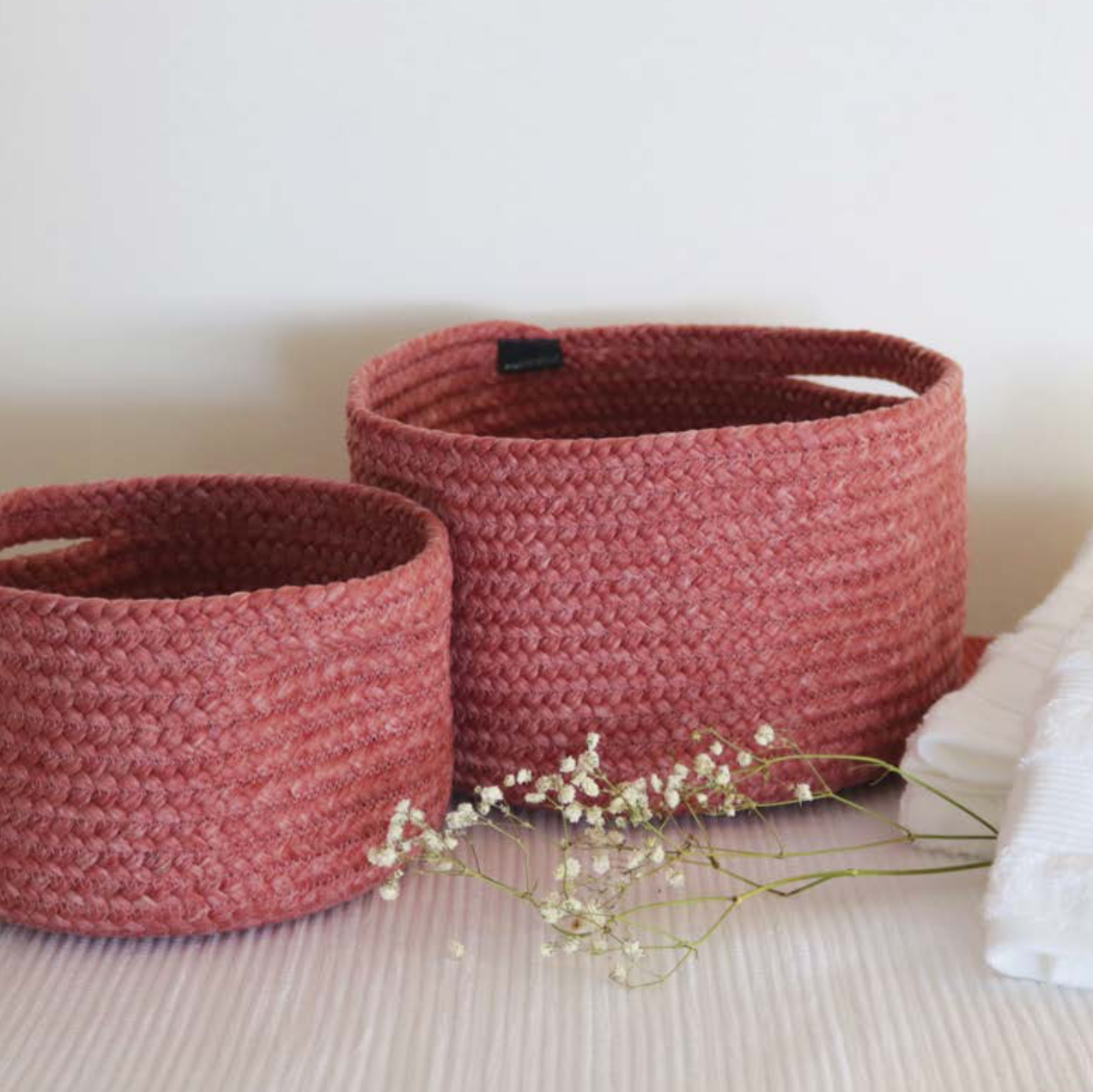 korb mit griffen-Rosa